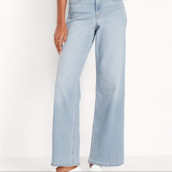 High Waisted WOW Wide-Legged Jeans - Picture 2 of 6